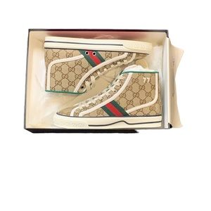 Gucci tennis shoes